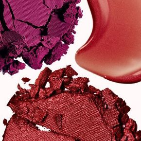 صورة لقسم مكياج